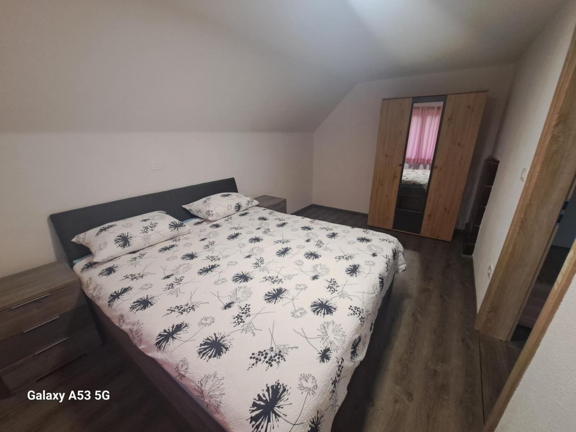 Апартаменти Tourist Farm Pr' Maretc Бохінська Бістріца Екстер'єр фото